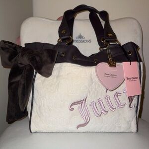 Juicy Couture White and Pink Women's Bag